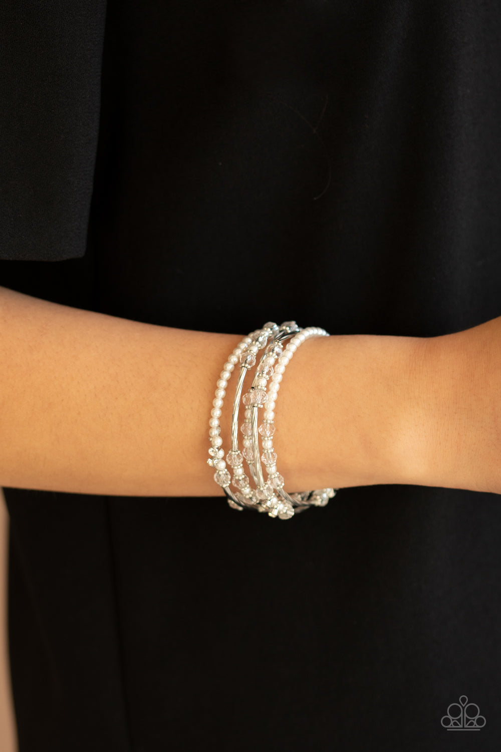 Head-Turning Twinkle - White Bracelet