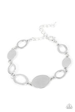 Load image into Gallery viewer, OVAL and Out - Silver Bracelet
