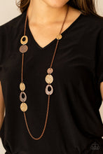 Load image into Gallery viewer, Gallery Guru - Copper Necklace
